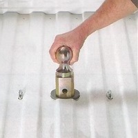 B&W Turnover Ball Under Bed Gooseneck Hitch